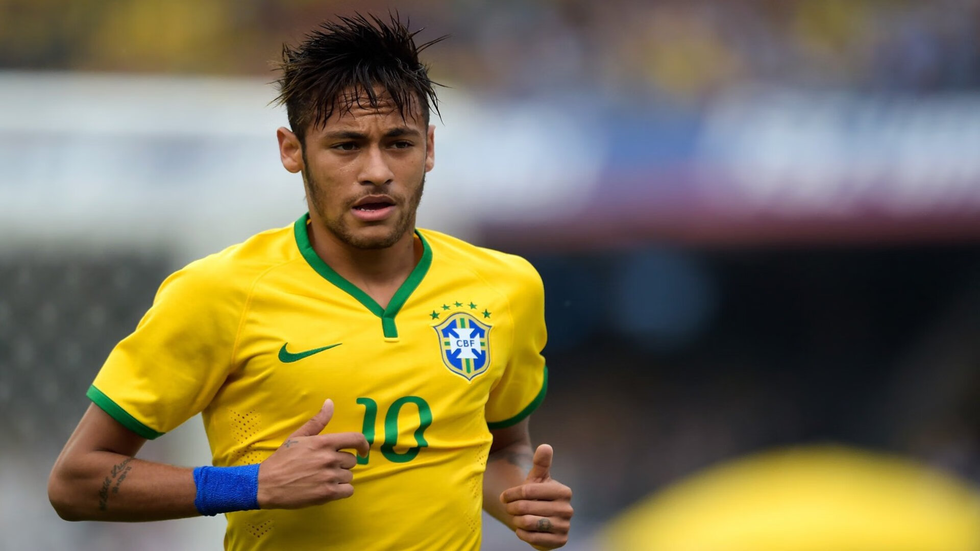 英超再现奇迹：逆境中迸发出神奇！，英超逆转夺冠